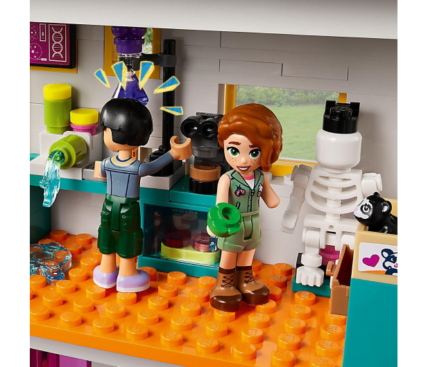 LEGO Friends 41731 Międzynarodowa szkoła w Heartlake - 1091266 - zdjęcie 4